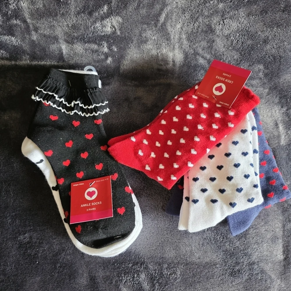New women's Mini Hearts Scallop Cuff Crew & Ankle Valentine's Day Socks 2 sets